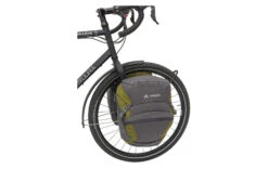 Pair Of Vaude OnTour Front Front Rack Bags Black / Carmine -Cool Outdoor 181256860127a05ad5f23.59078537
